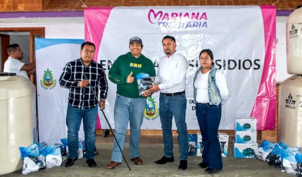 26 viviendas más se benefician con el programa “Agua pura en casa”. 26 viviendas más se benefician con el programa “Agua pura en casa”.