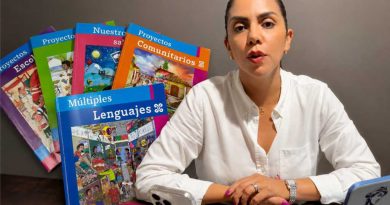 Alumnos de primaria recibirán gratuitamente sus libros de texto. Alumnos de primaria recibirán gratuitamente sus libros de texto.