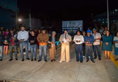 Pavimentan calles de Guzmantla en Ixhuatlán del Café. Pavimentan calles de Guzmantla en Ixhuatlán del Café.
