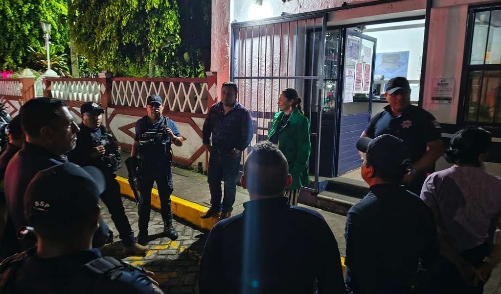 Revisan a Policía de Ixhuatlán del Café. Revisan a Policía de Ixhuatlán del Café.