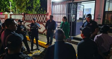 Revisan a Policía de Ixhuatlán del Café. Revisan a Policía de Ixhuatlán del Café.