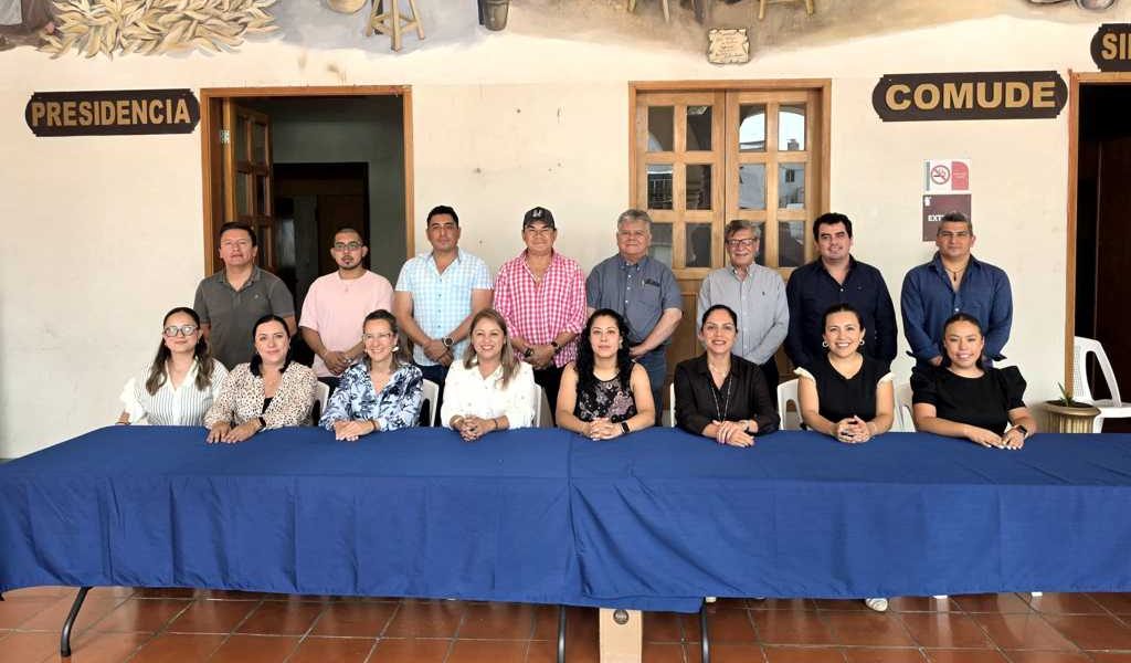 Huatusco fortalece su sector turístico con la instalación de un Consejo Consultivo. Huatusco fortalece su sector turístico con la instalación de un Consejo Consultivo.