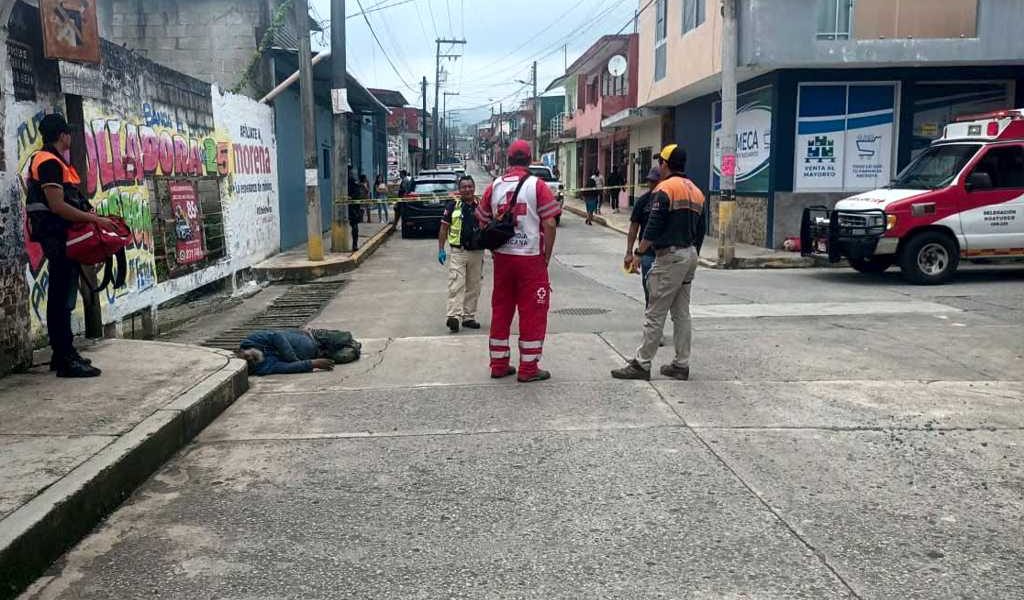 Muere adulto mayor en calles de Huatusco. Muere adulto mayor en calles de Huatusco.