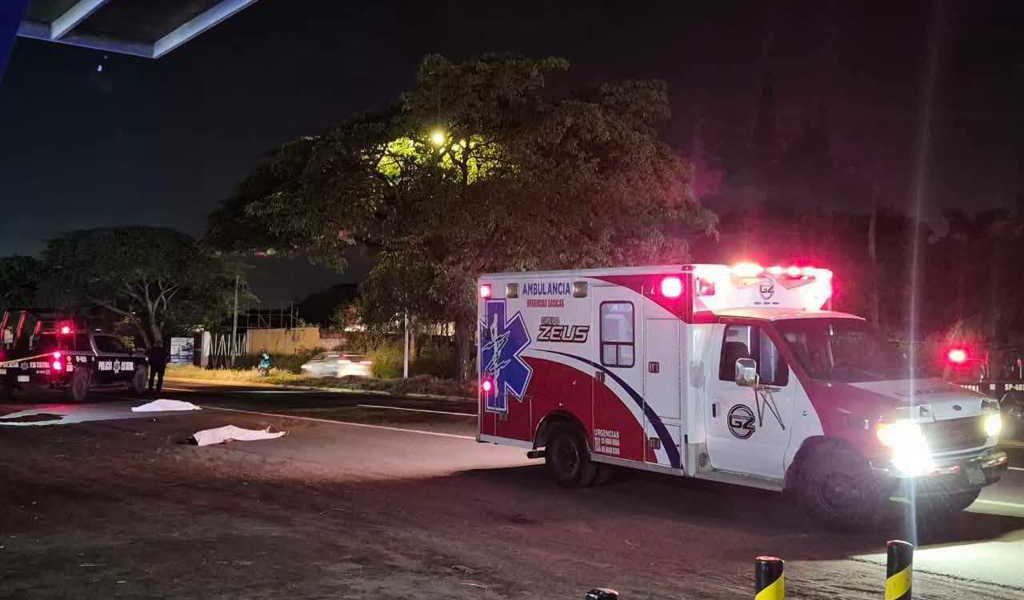 Mueren dos adolescentes tras ser impactados por autobús en Veracruz. Mueren dos adolescentes tras ser impactados por autobús en Veracruz.