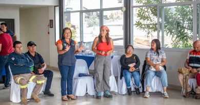 Reciben curso de primeros auxilios en Ixhuatlán del Café. Reciben curso de primeros auxilios en Ixhuatlán del Café.