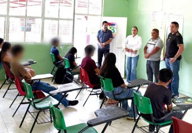 Refuerzan preparación de jóvenes en Chavaxtla. Refuerzan preparación de jóvenes en Chavaxtla.