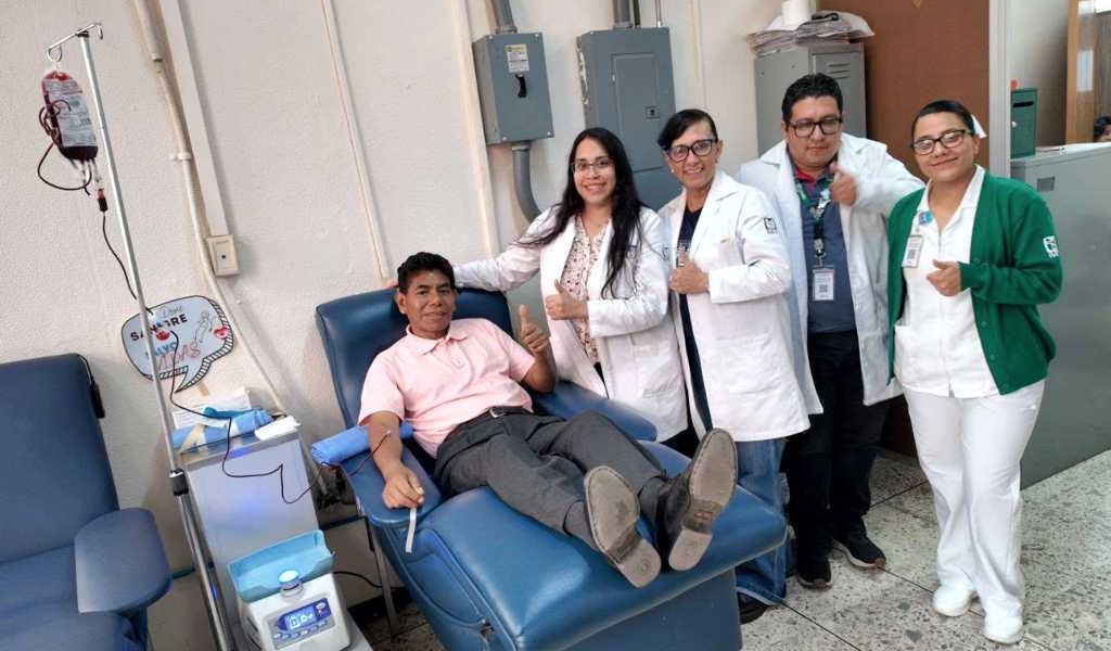 Transfusiones de sangre mantienen con vida a Hilario en IMSS Veracruz Norte. Transfusiones de sangre mantienen con vida a Hilario en IMSS Veracruz Norte.