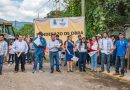 Dan banderazo de calle en Zacamitla en Ixhuatlán del Café.