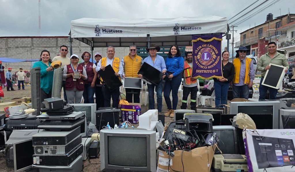 Huatusqueños se suman a jornada de reciclaje electrónico. Huatusqueños se suman a jornada de reciclaje electrónico.