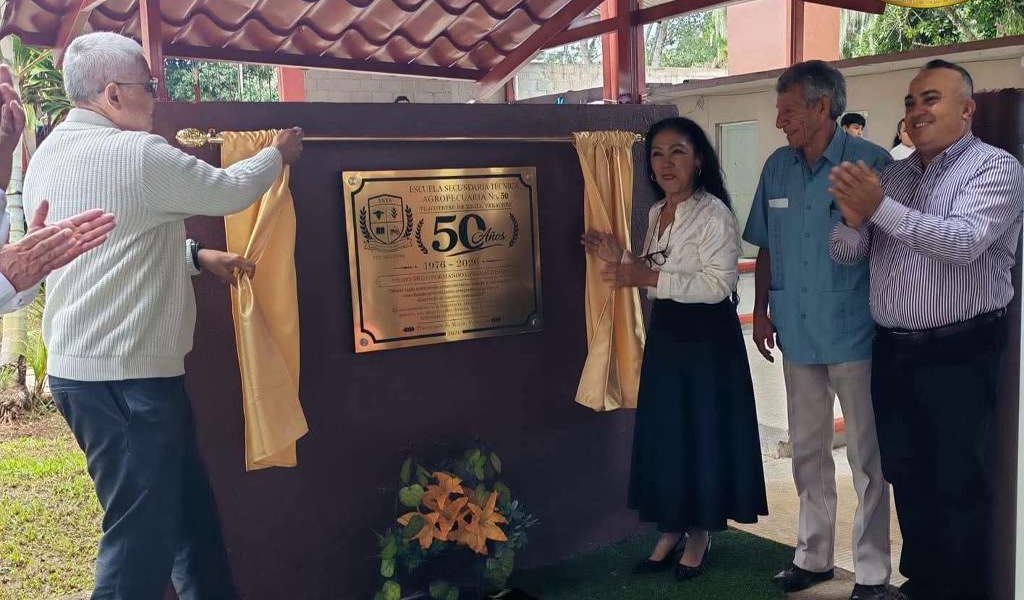 Conmemora Tlacotepec de Mejía 50 años de la Secundaria Técnica Agropecuaria No. 50. Conmemora Tlacotepec de Mejía 50 años de la Secundaria Técnica Agropecuaria No. 50.