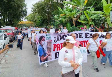 Denuncian médicos recorte de medicamentos en hospitales de Xalapa. Denuncian médicos recorte de medicamentos en hospitales de Xalapa.