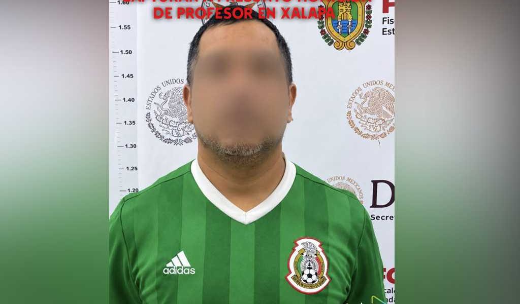 Detienen en Xalapa a presunto implicado en homicidio de profesor. Detienen en Xalapa a presunto implicado en homicidio de profesor.