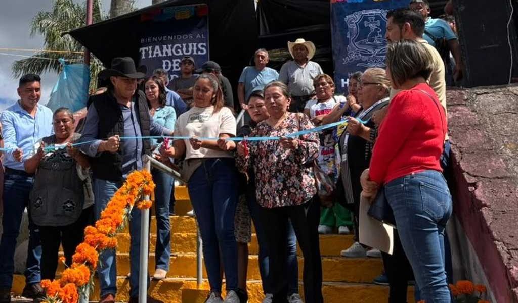 Huatusco abre su tradicional tianguis de Día de Muertos. Huatusco abre su tradicional tianguis de Día de Muertos.
