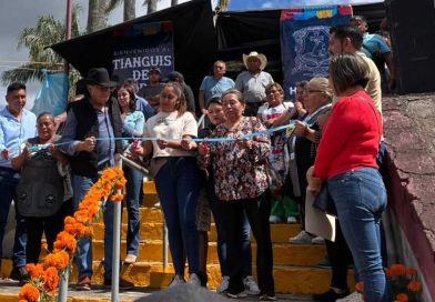 Huatusco abre su tradicional tianguis de Día de Muertos. Huatusco abre su tradicional tianguis de Día de Muertos.