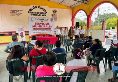 Llevan atención médica y trámites a la comunidad de Mata de Indio.
