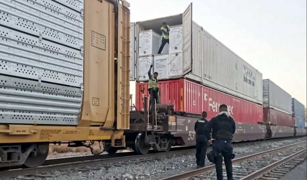 Ataque a tren en Acultzingo deja dos custodios muertos. Ataque a tren en Acultzingo deja dos custodios muertos.